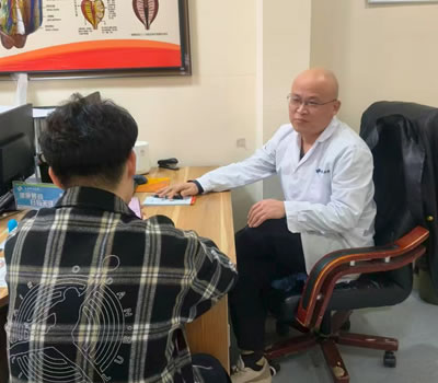 武威市|男科医师高朋磊：守护男性健康，专业男科诊疗